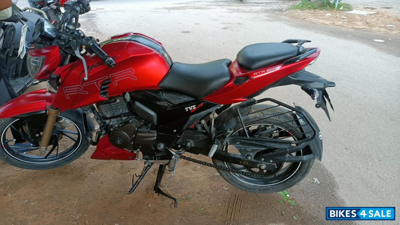 TVS Apache RTR 200 4V