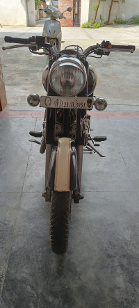 Royal Enfield Classic 500