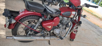 Royal Enfield Classic 350 Redditch Red
