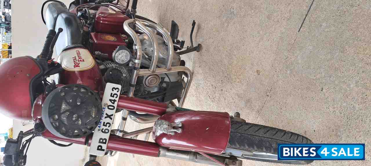 Royal Enfield Classic 350 Redditch Red