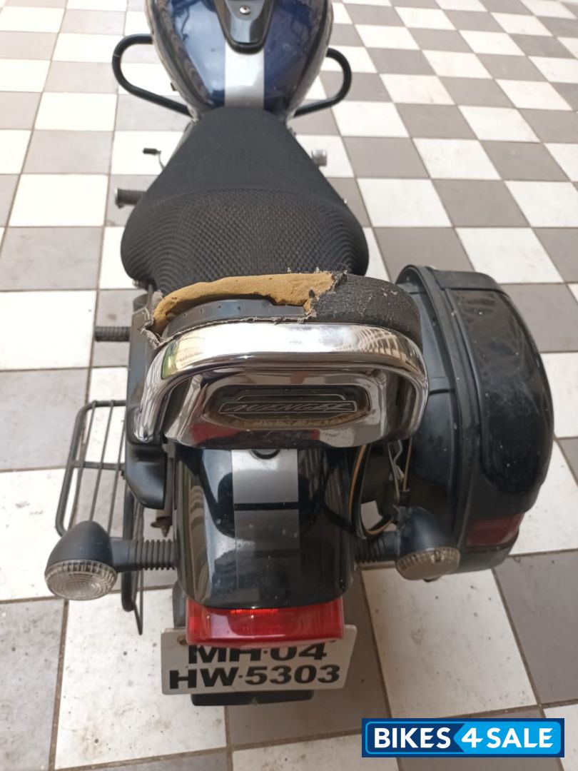 Dark Blue Bajaj Avenger Street 150