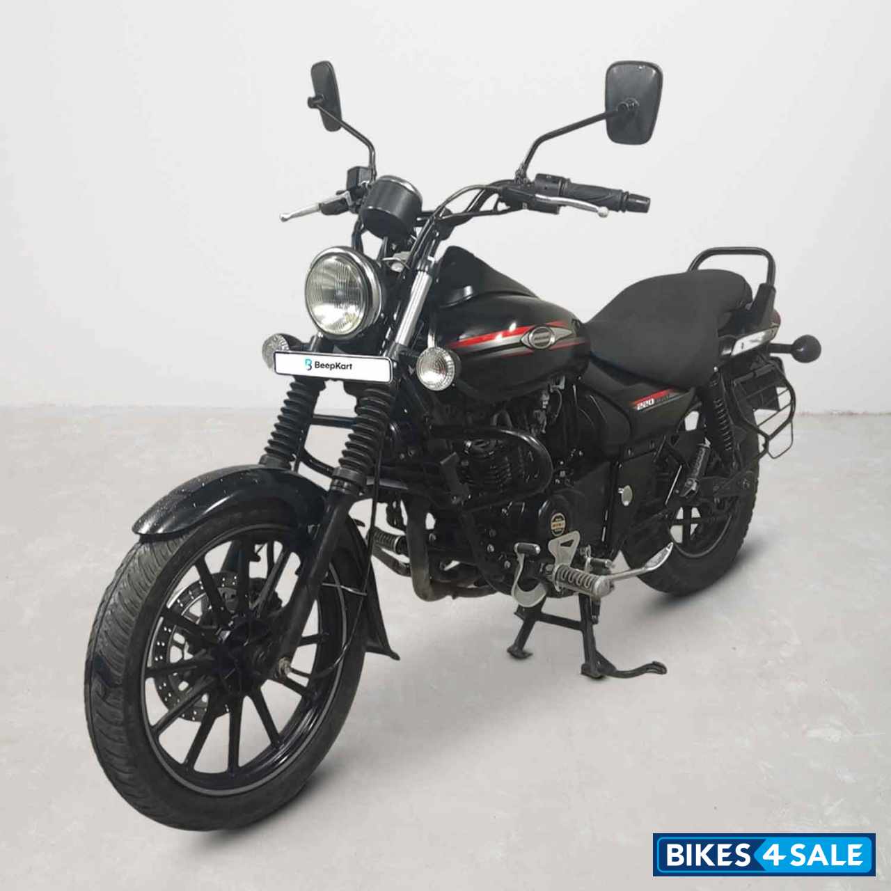 Bajaj Avenger Street 220
