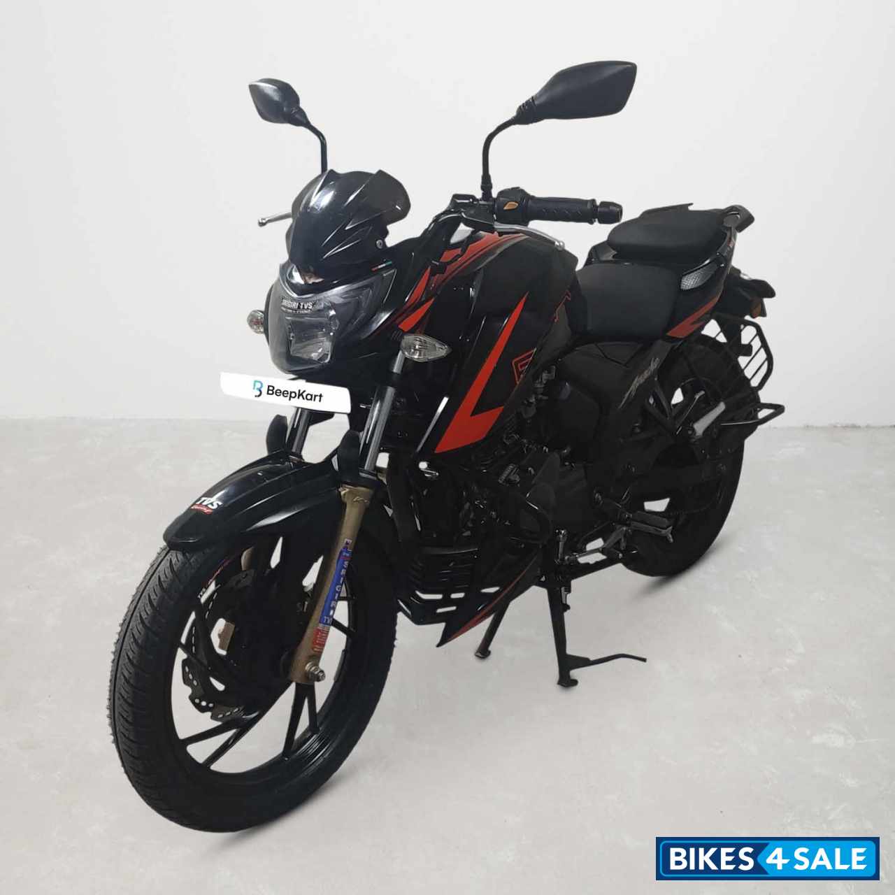 TVS Apache RTR 200 4V