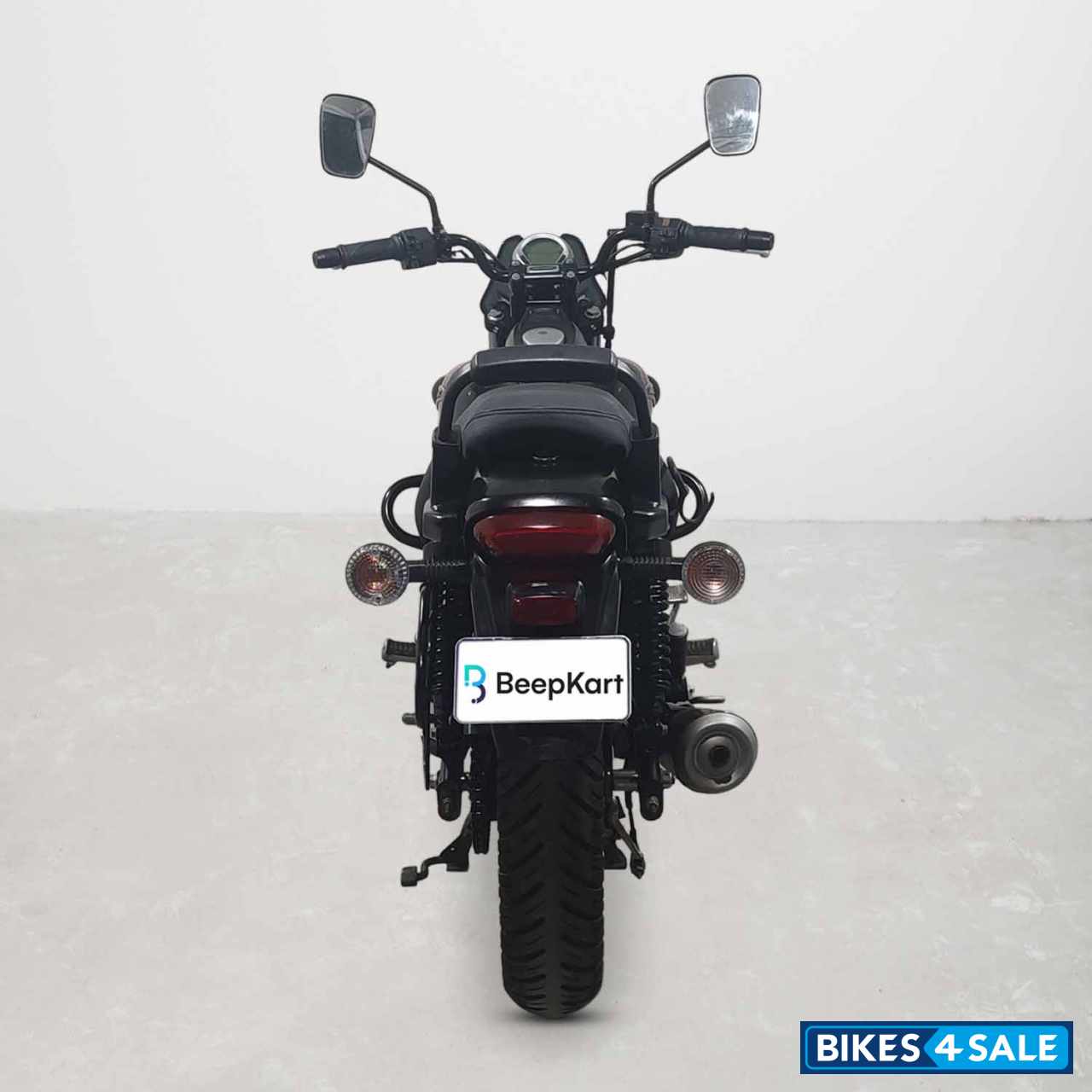 Bajaj Avenger Street 220