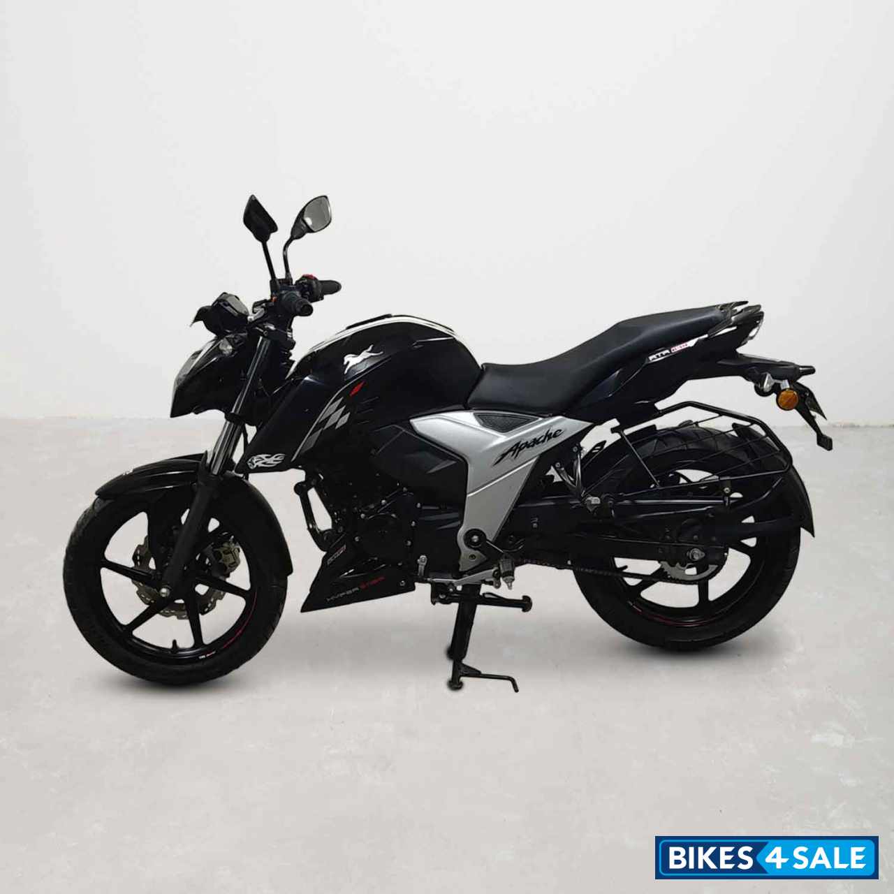 TVS Apache RTR 160 4V