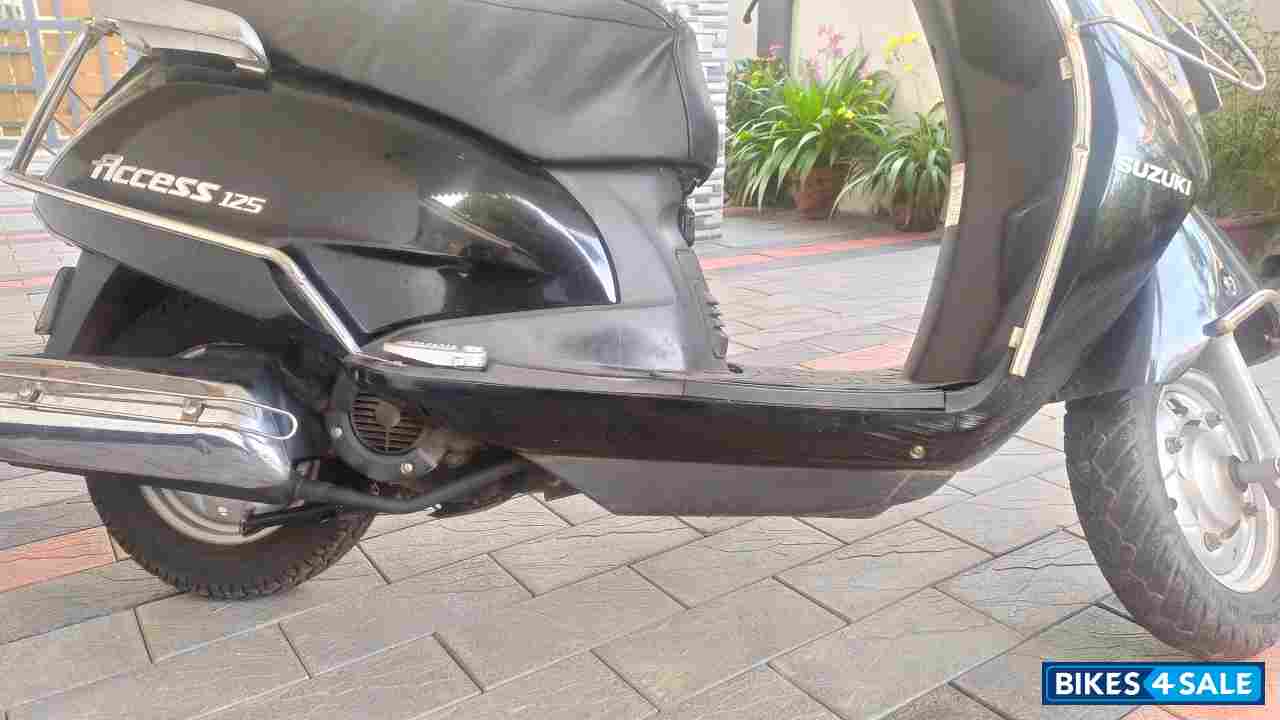 Black Suzuki Access 125 BS6