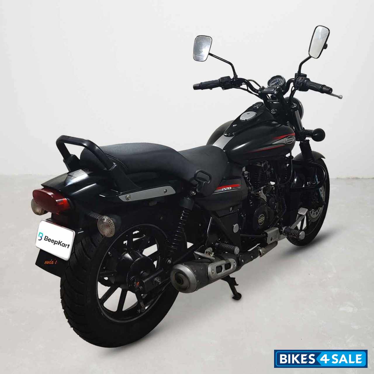 Bajaj Avenger Street 220
