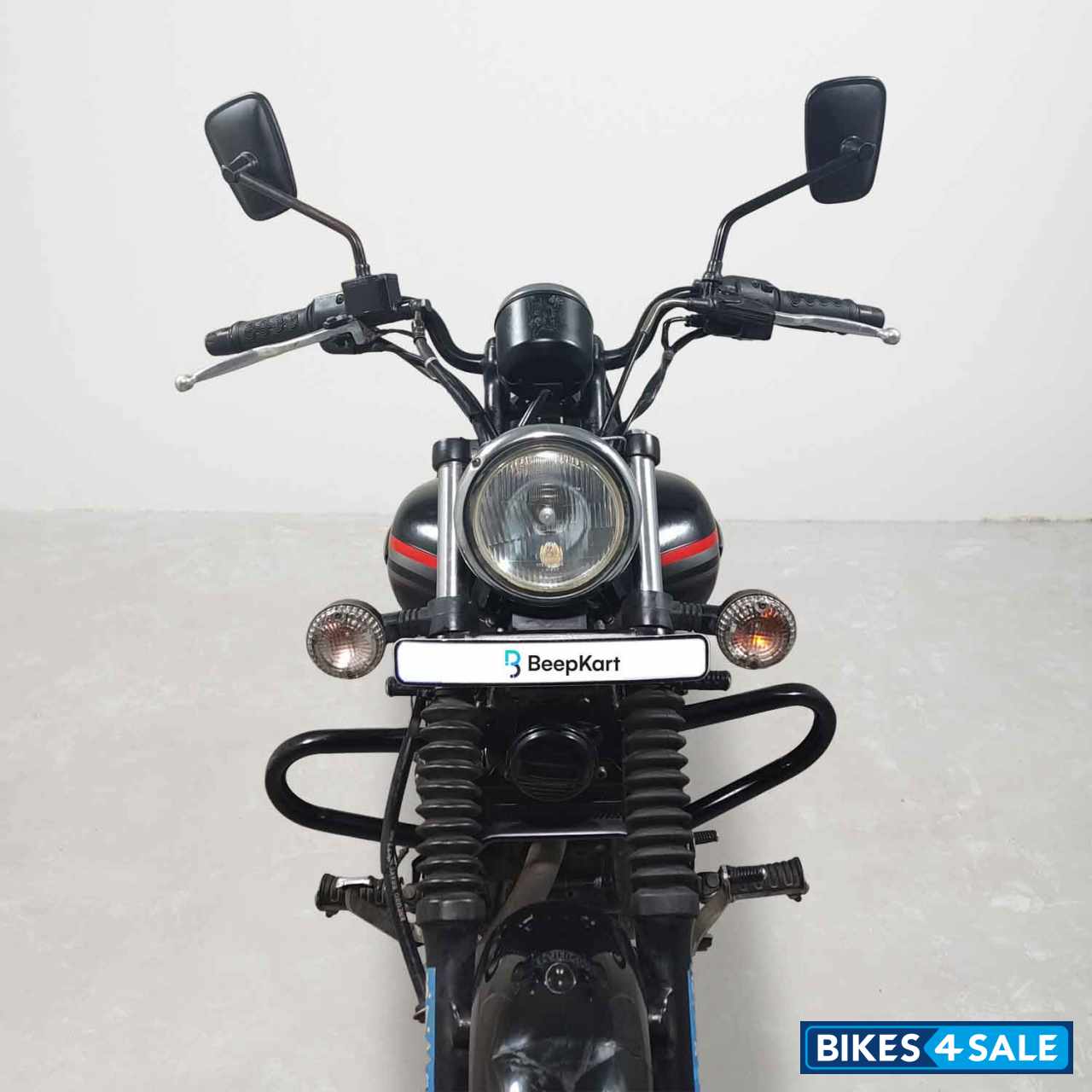 Bajaj Avenger Street 220