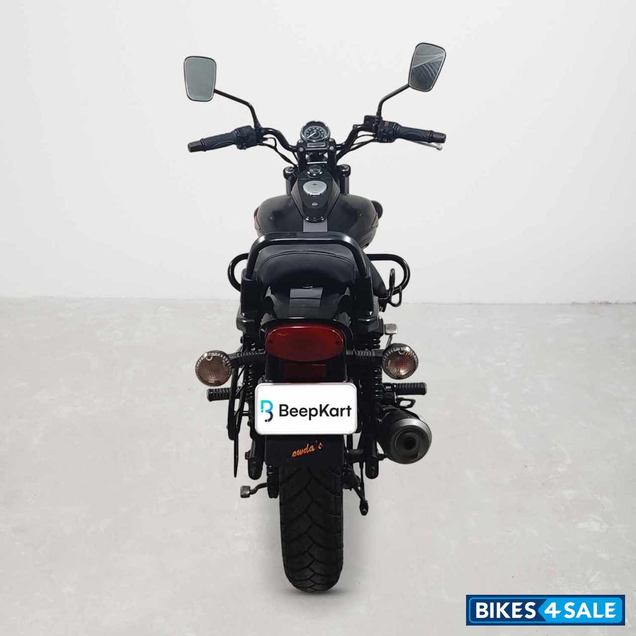 Bajaj Avenger Street 220
