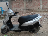 Grey Suzuki Lets 110