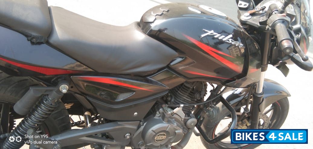 Black Bajaj Pulsar 180 DTSi