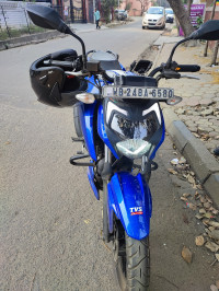 Blue TVS Apache RTR 160 4V