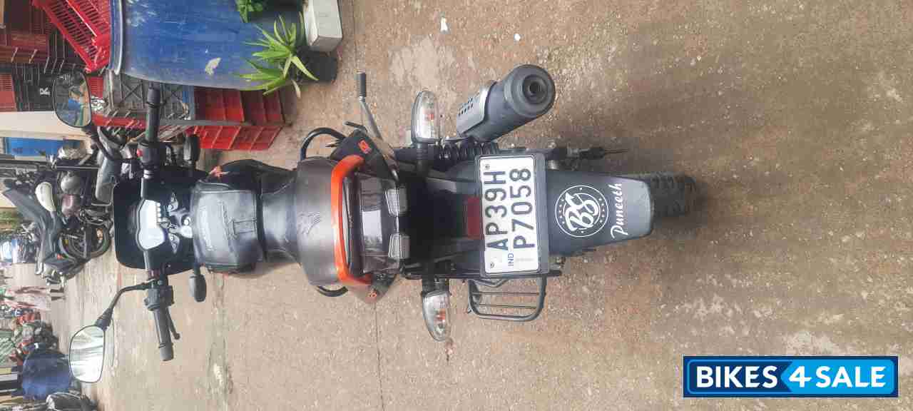 Ebony Black Bajaj Pulsar 125 Carbon Fibre Disc Single Seat