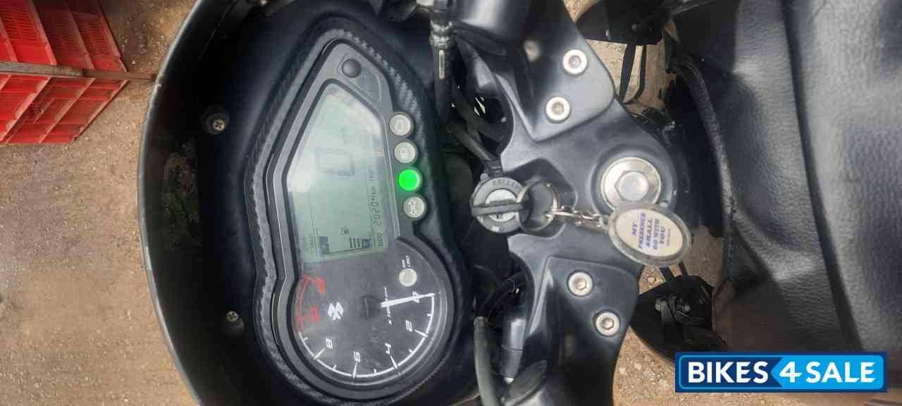 Ebony Black Bajaj Pulsar 125 Carbon Fibre Disc Single Seat