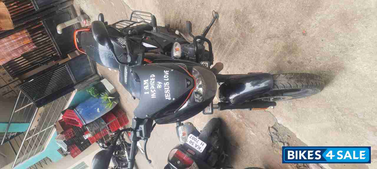 Ebony Black Bajaj Pulsar 125 Carbon Fibre Disc Single Seat