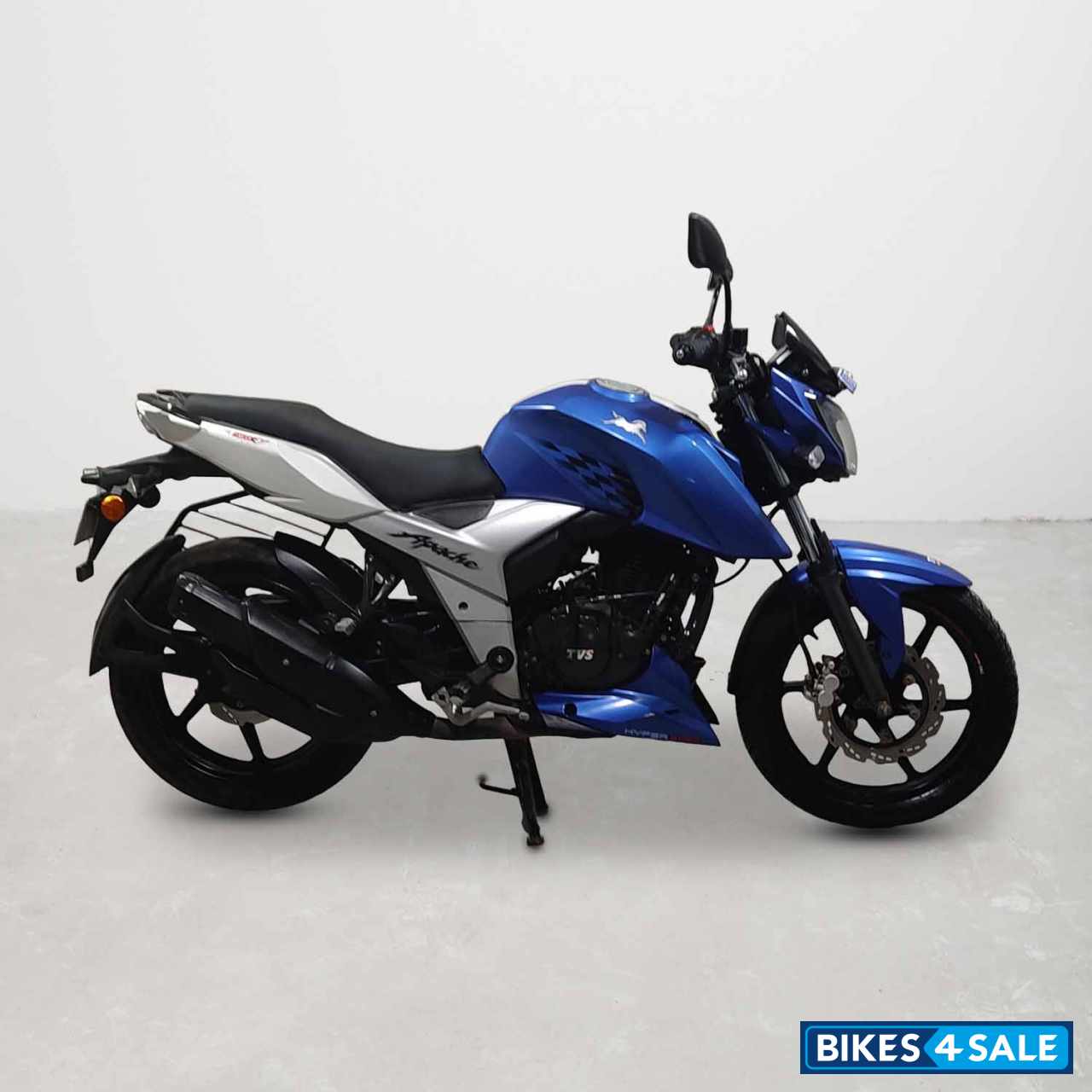 TVS Apache RTR 160 4V