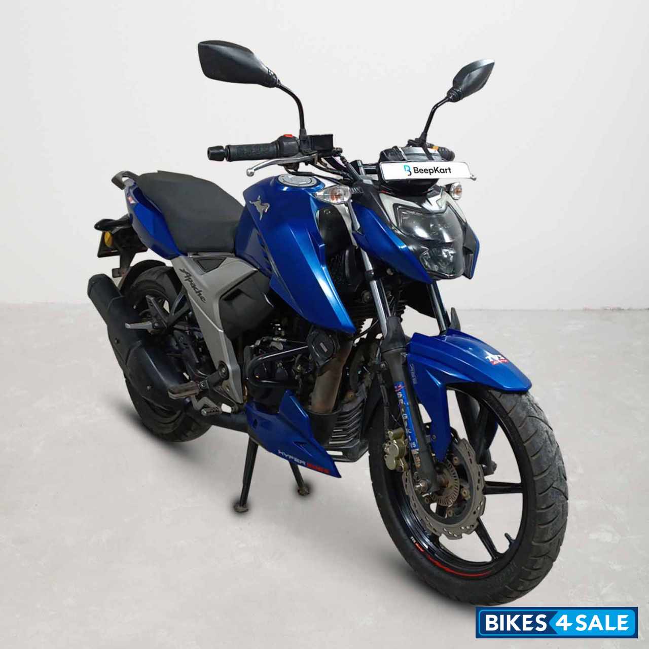 TVS Apache RTR 160 4V