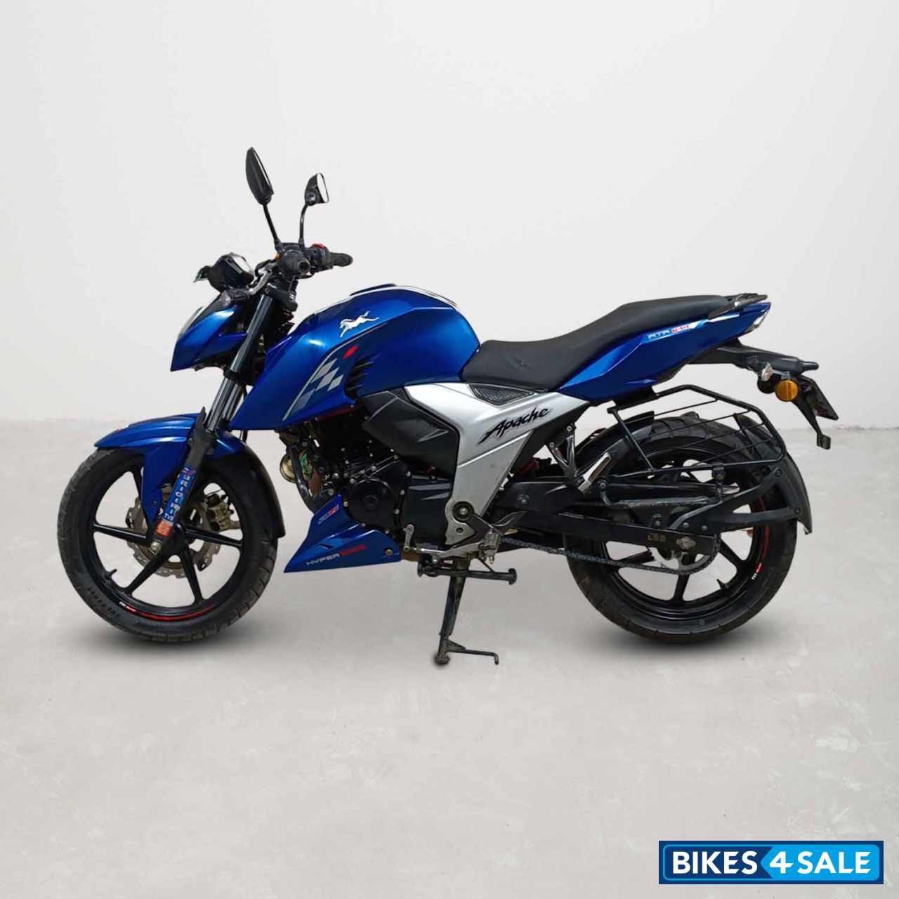 TVS Apache RTR 160 4V
