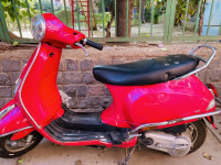 Vespa VX 125