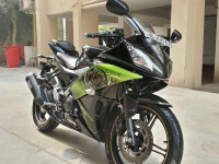 Yamaha YZF R15 V2 2013 Model