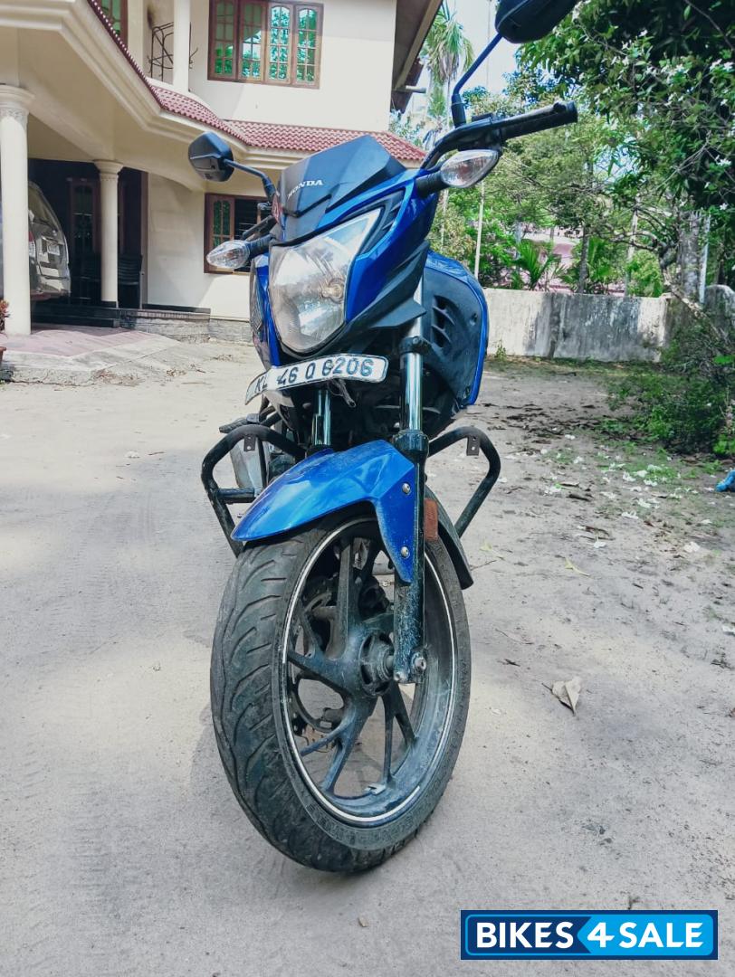 Graphic Blue Limited Edition Honda CB Hornet 160R