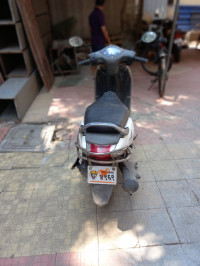 White Honda Activa i