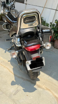 Bajaj Avenger Cruise 220