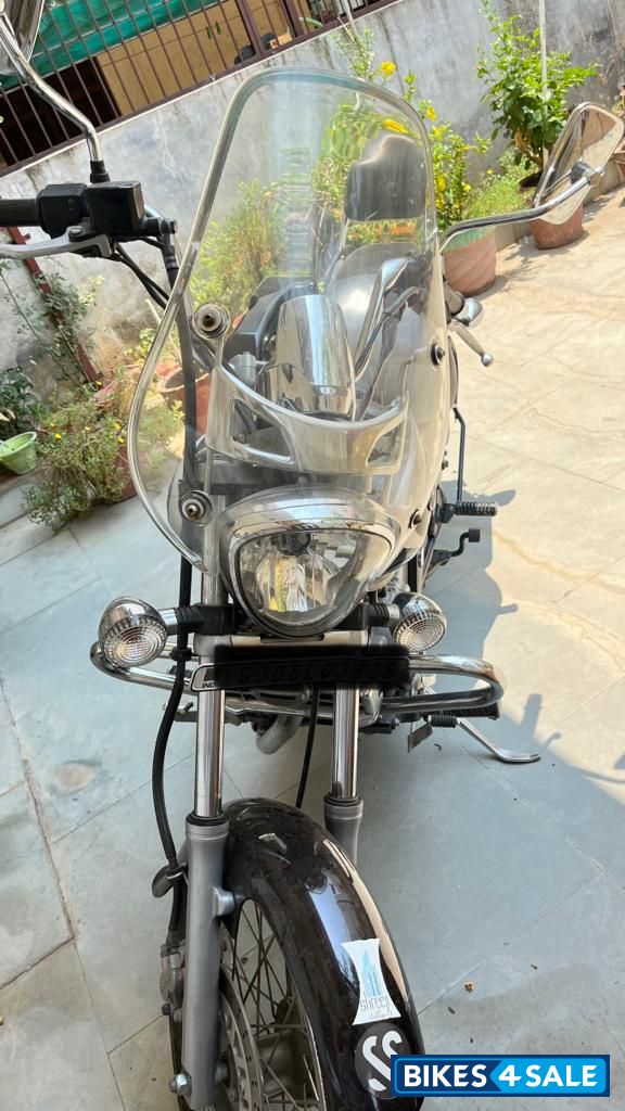 Bajaj Avenger Cruise 220