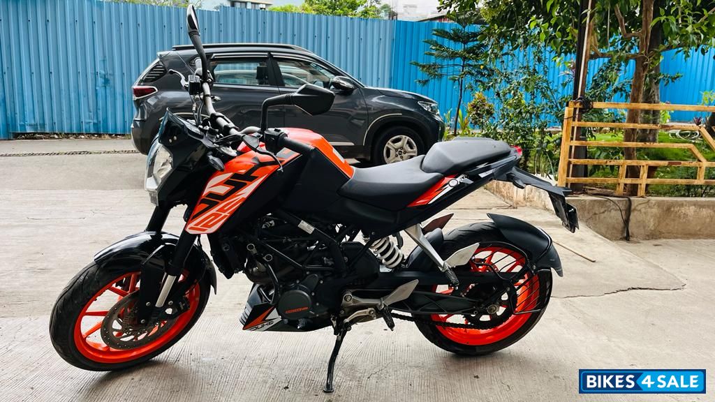 KTM Duke 125