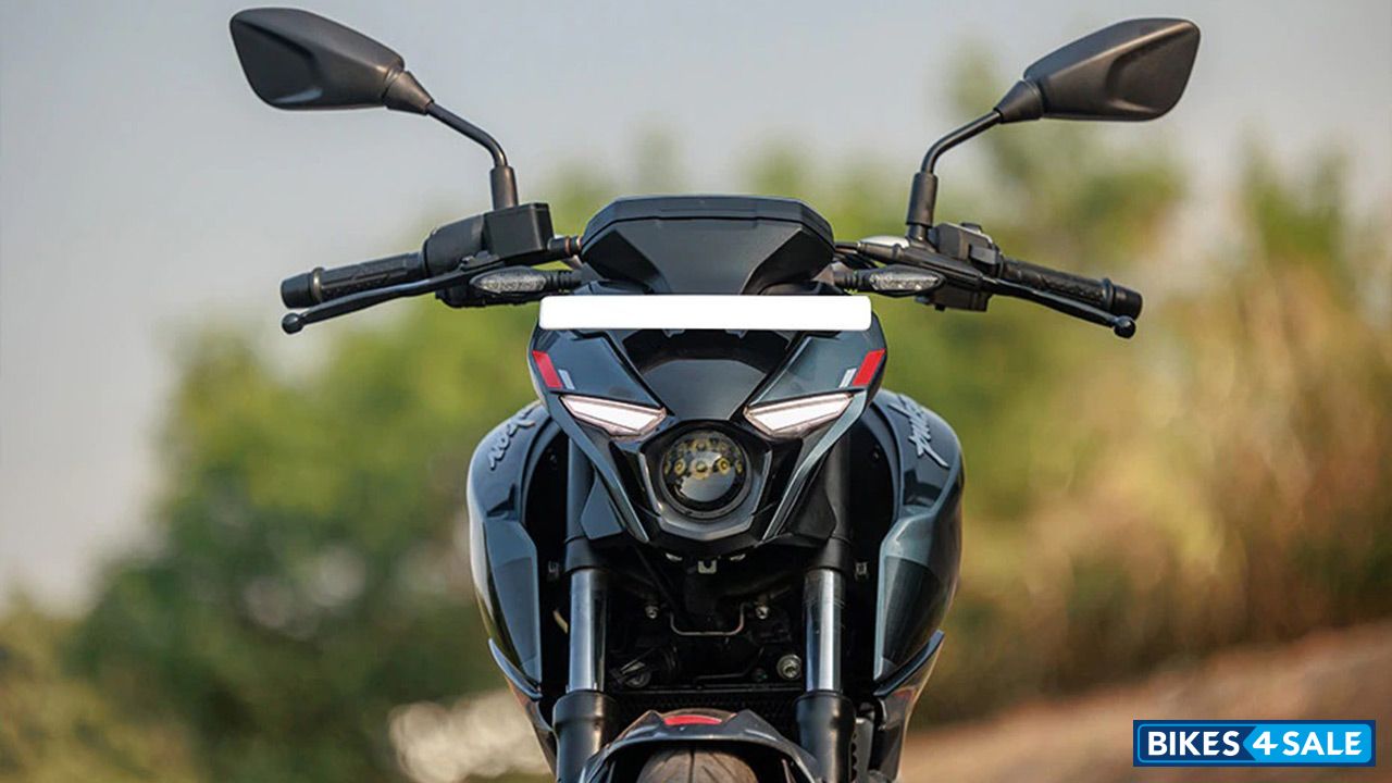 Black New Bajaj Pulsar N250 Dual Channel ABS