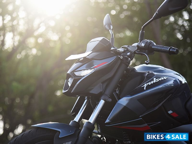 Black New Bajaj Pulsar N250 Dual Channel ABS