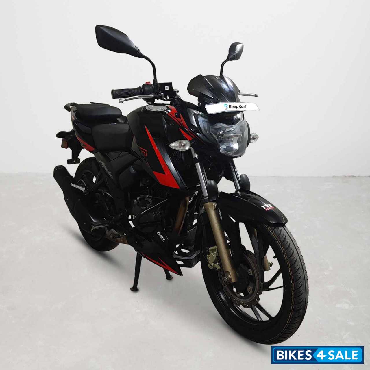 TVS Apache RTR 200 4V
