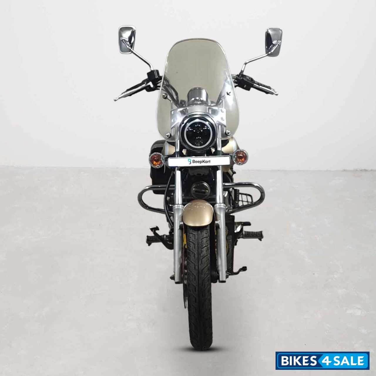 Bajaj Avenger Cruise 220 Bajaj Avenger Cruise 220