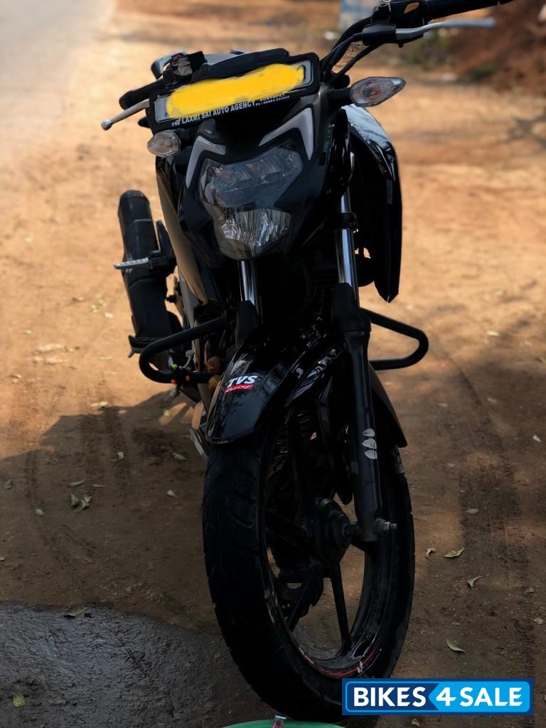 TVS Apache RTR 160 4V BS6