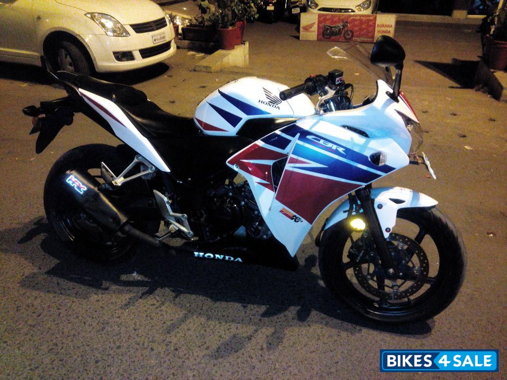Tricolor White Honda CBR 250R