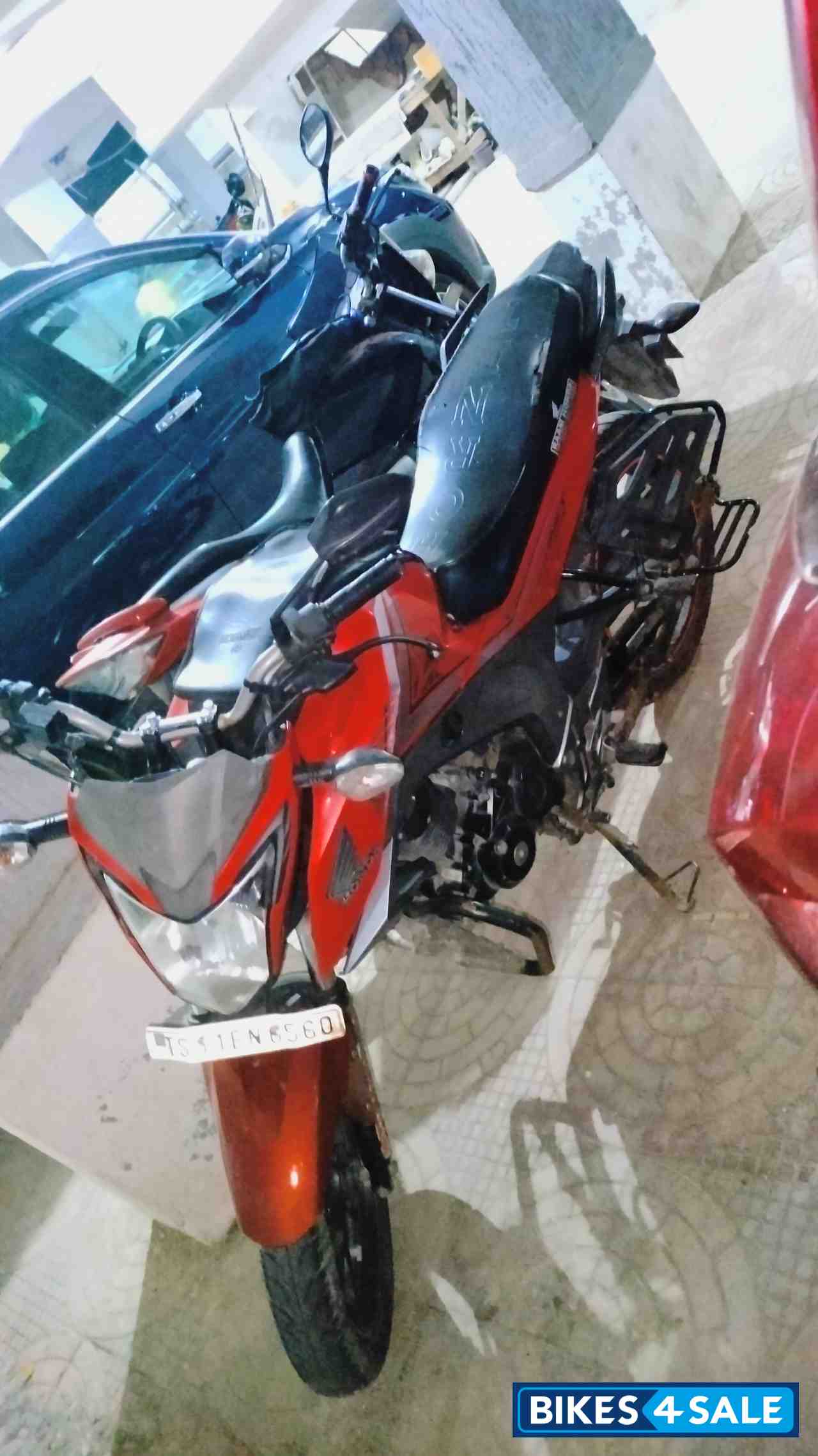 Honda CB Hornet 160R Honda CB Hornet 160R