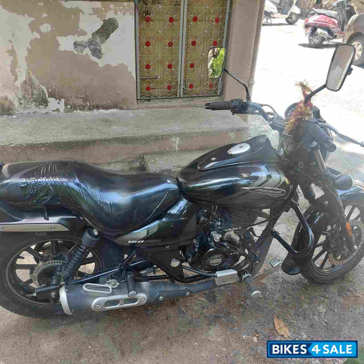 Bajaj Avenger Street 160