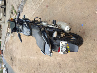Black Bajaj Pulsar 220F