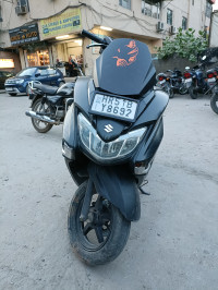 Suzuki Burgman Street