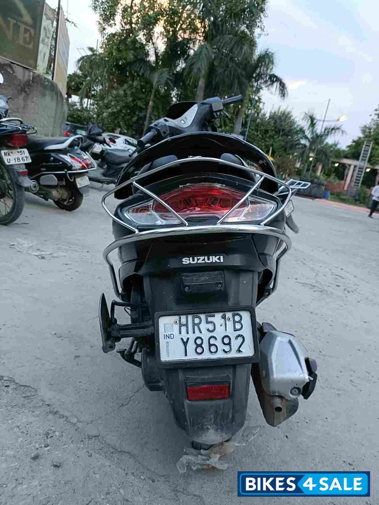 Suzuki Burgman Street