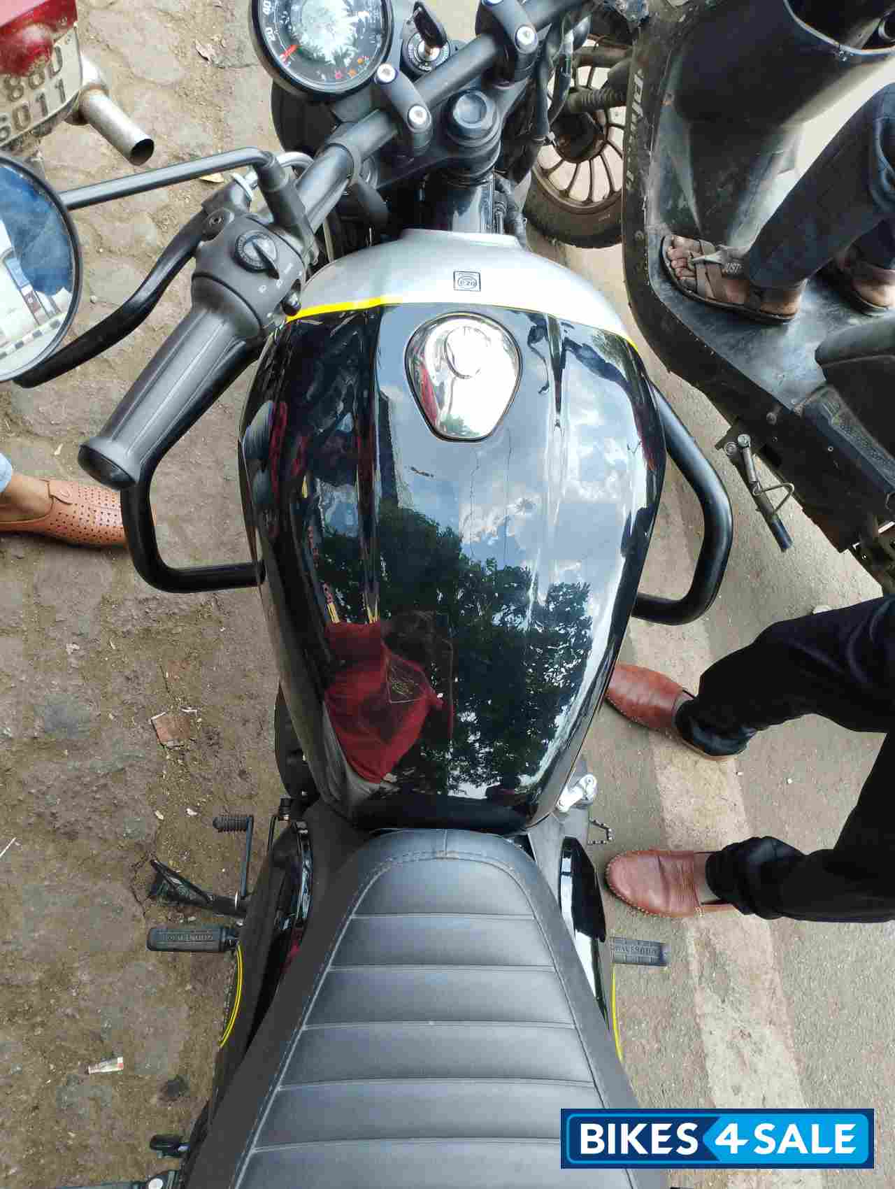 Royal Enfield Hunter 350 Metro