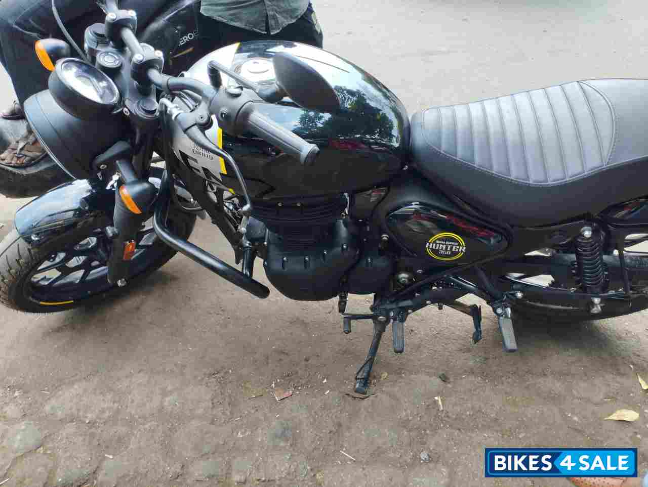 Royal Enfield Hunter 350 Metro