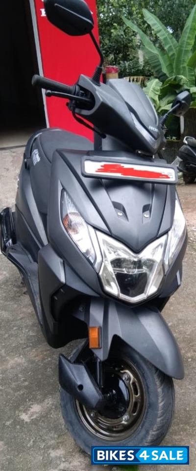 Gray Honda Dio Deluxe