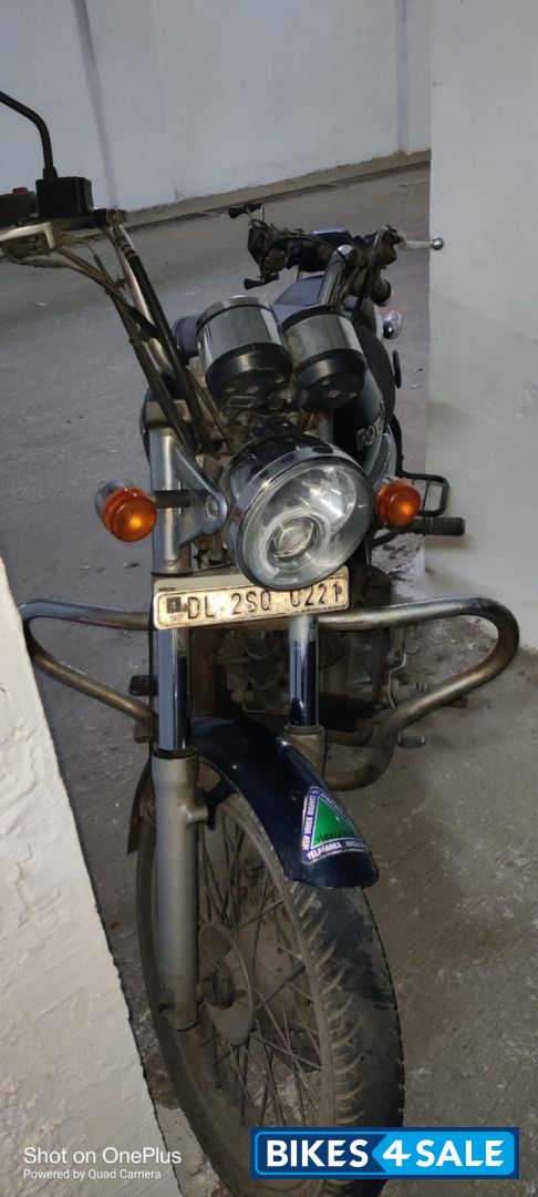 Blue Royal Enfield Thunderbird 350