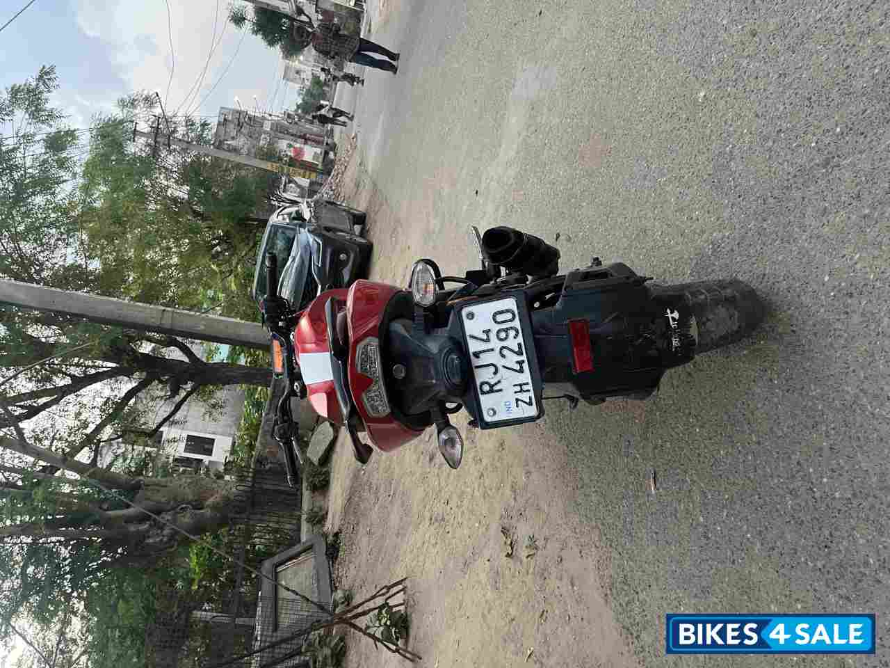 TVS Apache RTR 160 4V