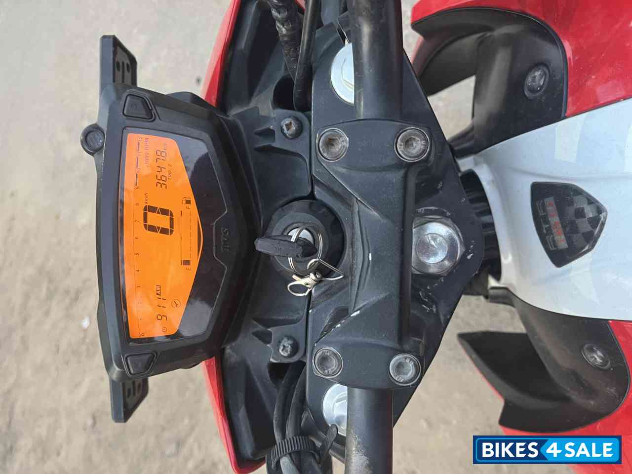 TVS Apache RTR 160 4V