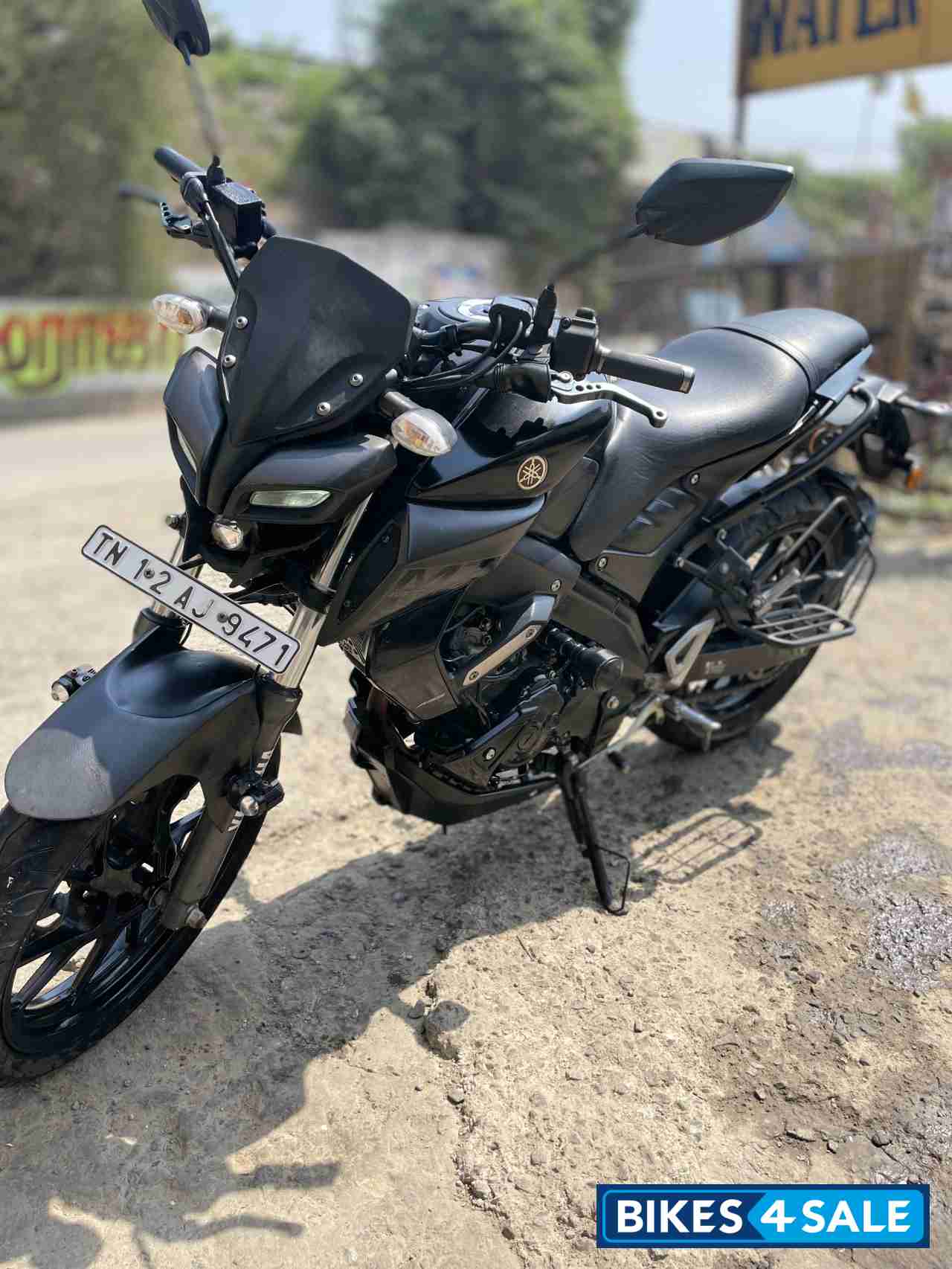 Black Yamaha MT-15 BS6