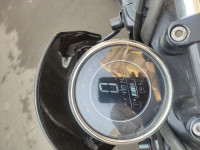 Yezdi Roadster Sin silver