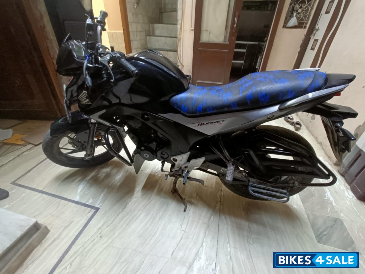 Black Honda CB Hornet 160R