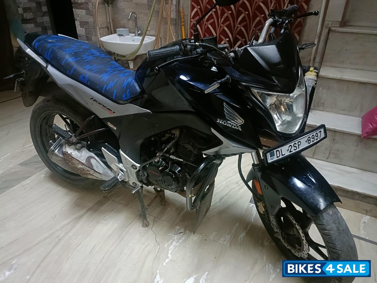 Black Honda CB Hornet 160R